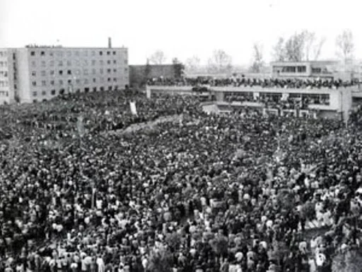 8 Dhjetori, Dita Kombëtare e Rinisë