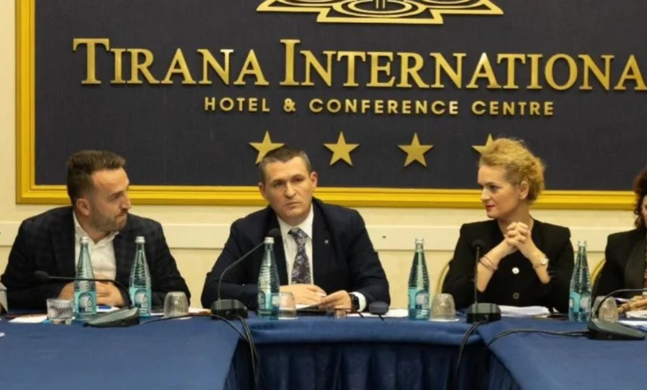 “A ka SPAK listë të zezë të gazetarëve?”, deklarata e Dumanit nxit debat! Manjani: Skandaloze! Hoxha: Uro mos të jesh nga kreu…