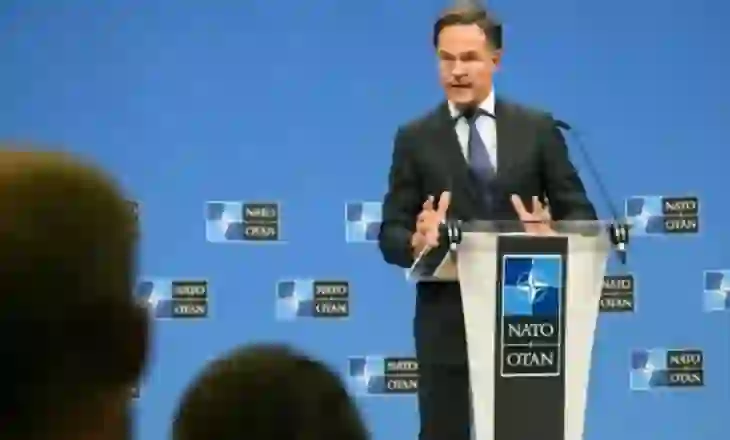 Agresioni rus, NATO do të vazhdojë të blejë armë nga SHBA për Ukrainën