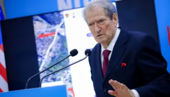 “AKSHI, agjenci e varur direkt nga Kryeministri”, Berisha: Me emrat e Ermal Beqirit dhe Gerond Meçes, u legalizua proces ultra-mafioz me ofertat fake në tendera