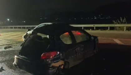 Aksident i rëndë në aksin Levan–Tepelenë, humb jetën një 19-vjeçar