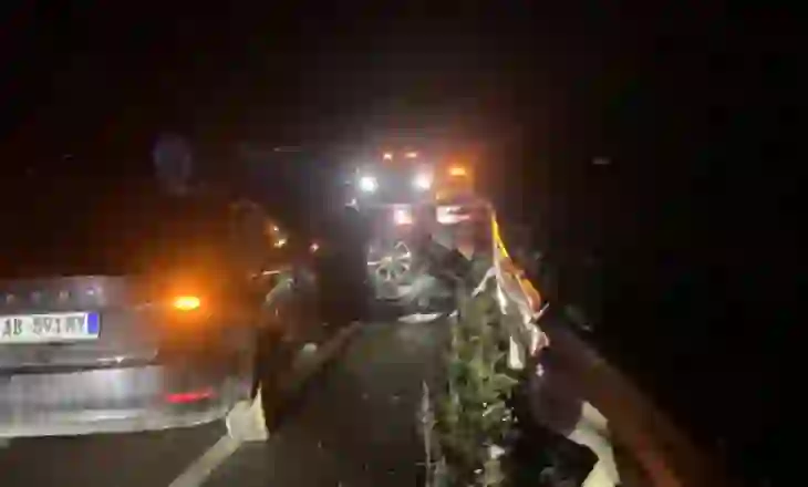 Aksident i rëndë në Zall-Bastar/ Përplasen 2 makina, 4 të plagosur