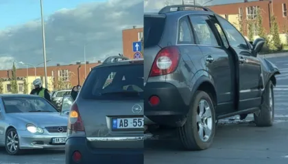 Aksident në ish-sheshin Shqiponja/ Dy makina përplasen, njëri futet me të kuqe