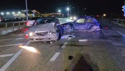 Aksident tragjik në autostradën Levan–Tepelenë, humb jetën një 16-vjeçar