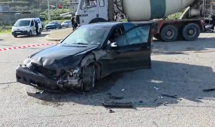 Aksidenti në aksin Levan-Tepelenë ku humbi jetën i mituri, policia arreston 30 vjeçarin