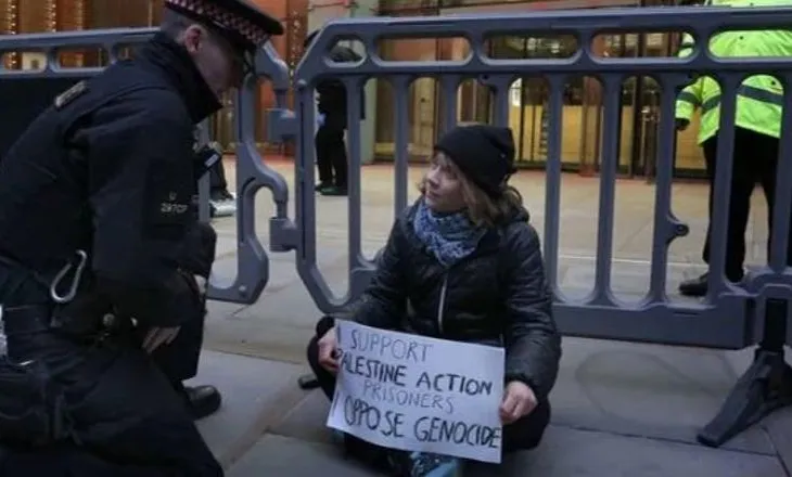 Aktivistja Greta Thunberg arrestohet në Londër