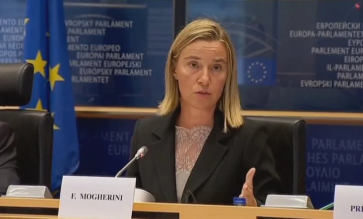 Akuzohet për korrupsion me financimet e BE për diplomatët e rinj, lirohet Mogherini