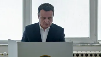 Albin Kurti voton në Prishtinë, thirrje për pjesëmarrje masive: Sot është një ditë e bukur dhe e rëndësishme