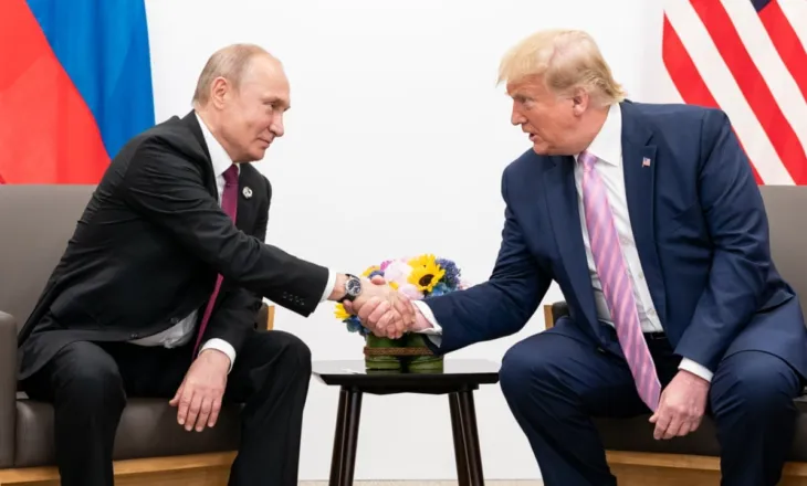 ANALIZA/ Putini uron Trumpit por pa një dhuratë për Ukrainën, pse Moskës i intereson të mbajë të hapura negociatat me SHBA-në