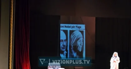 “And’rra e Nan Terezës” në Shkodër, shfaqja për shenjtoren ngjitet në skenën e teatrit “Migjeni”