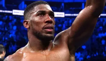 Anthony Joshua i plagosur pas një aksidenti me makinë, që ka lënë dy viktima në Nigeri