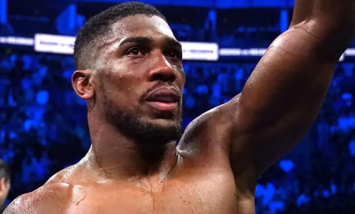 Anthony Joshua i plagosur pas një aksidenti me makinë, që ka lënë dy viktima në Nigeri