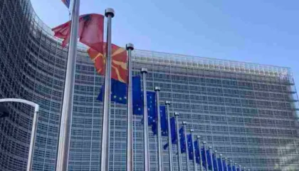 Apple gjobitet me 500 milionë euro dhe Meta me 200 milionë euro, për shkelje të ligjit të BE-së