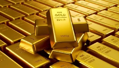 Ari në rekord historik, tejkalon vlerën prej 4,500 dollarë për ons