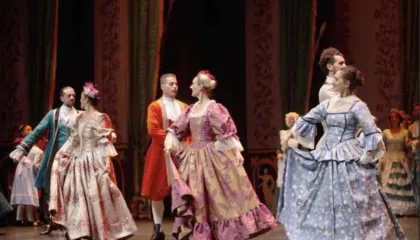 “Arrëthyesi” me muzikën e Çajkovskit, një klasik i fundvitit në skenë