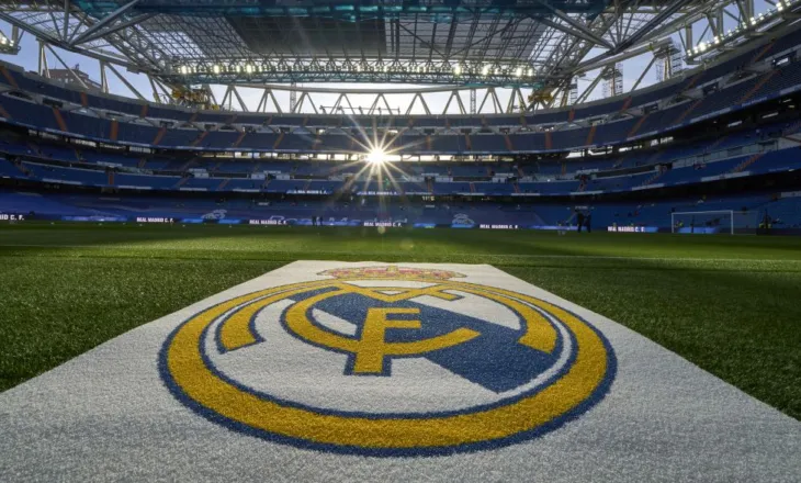 Arsenal – Manchester City, nis gara për yllin e Real Madrid