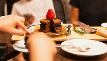 Arsyeja pse truri kërkon ëmbëlsirë edhe kur jemi të ngopur