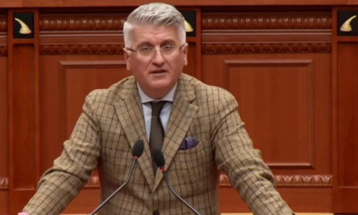 ‘Atentat ndaj demokracisë’/ Gjekmarkaj në Kuvend: E gjithë qeveria e pandehur!