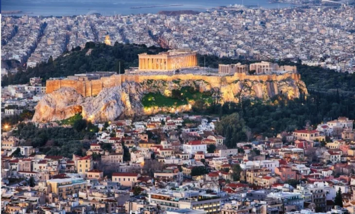 Athina fillon heqjen e trolejbusëve, të cilët kanë qenë në përdorim që nga vitet 1950