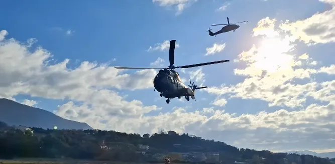 Atmosfera festive në Bazën Ajrore të Farkës (video)