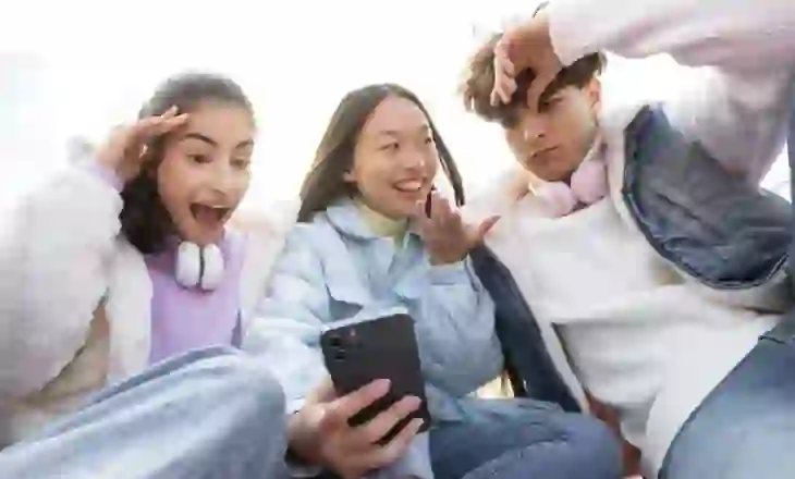 Australia ndalon rrjetet sociale për fëmijët nën 16 vjeç, ja sa gjobiten nëse nuk zbatohet ligji