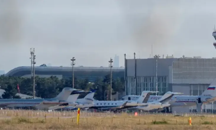 Avioni u zhduk nga radarët dhe u rrëzua, humbin jetën shefi i ushtrisë dhe katër të tjerë