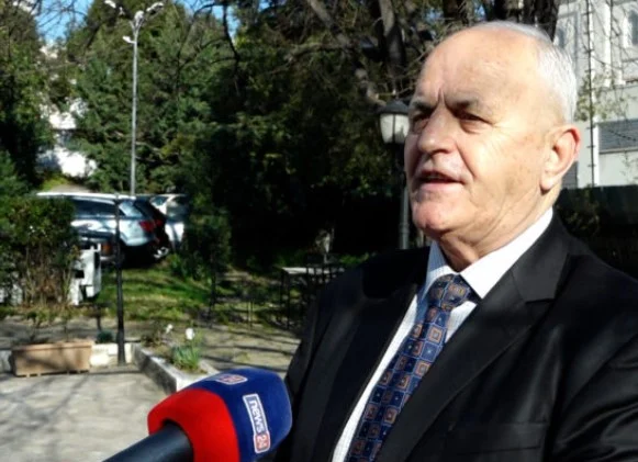 “Avokat i Popullit s’mund të zgjidhet kush ka mbushur 70 vjeç”, Ndregjoni replikë me Ballën: Ja çfarë parashikon ligji