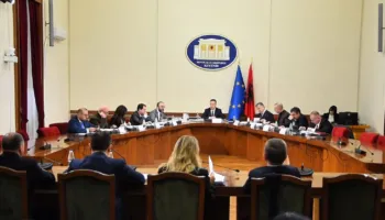 Avokati i Ballukut dhe PD kërkojnë USB-në me ‘sekretin hetimor’, që është kyçur në kasafortë