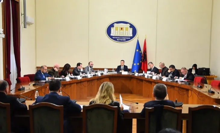 Avokati i Ballukut dhe PD kërkojnë USB-në me ‘sekretin hetimor’, që është kyçur në kasafortë