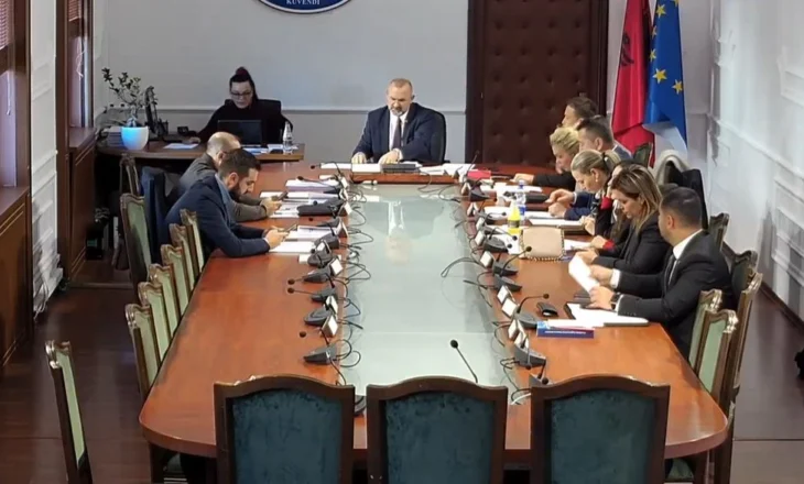 “Avokati i Popullit”, skualifikohen Sekretarja e PD dhe Mustafaj, 6 emra drejt votimit në seancë