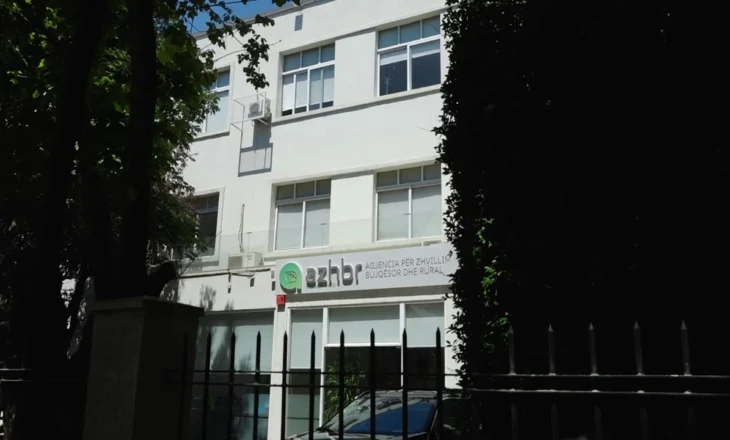 AZHBR abuzim me fondet për bujqësinë/ 2 milionë euro për fermerët në Malësinë e Madhe, tokat e mbjella ishin vetëm në letër