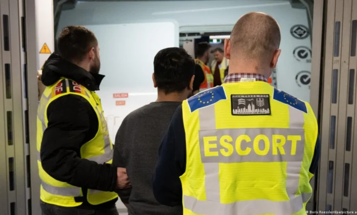 Azili përgjysmohet në Gjermani, ligji i shtetësisë do të ashpërsohet për “mashtruesit”