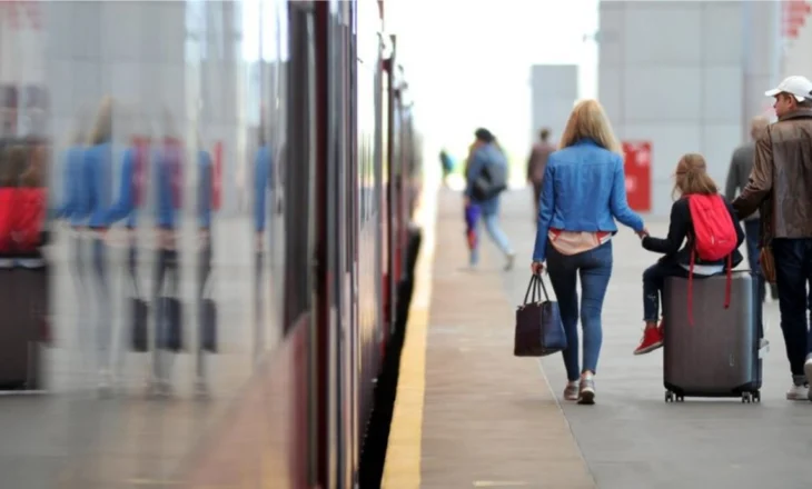 Azilkërkuesit shqiptarë në Britani mund të paguhen mbi 3 mijë paund për tu larguar…