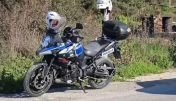 Babai e dy djemtë dhunojnë drejtorin e IMT-së dhe inspektorin. Policia futet për të shuar sherrin