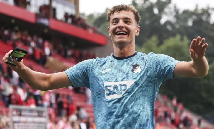 Barcelona këmbëngul për Fisnik Asllani, bomberi kosovar ka një klauzolë të përballueshme