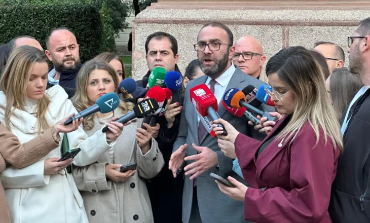 Bardhi: Do kërkojmë që Këshilli i Mandateve të mblidhet në fillim të javës, Peleshi po i jep kohë Ballukut të prishë provat