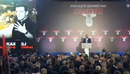 Bardhi fjalim në protestën kombetarë: Ramës i ka ardhur fundi, banda kriminale që qëndrojnë pas tyre duan që ne të heshtim