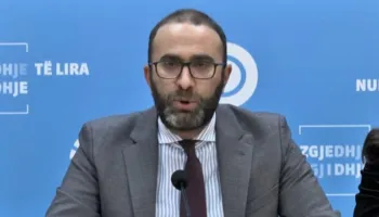 Bardhi reagon pas përgjigjes së Kushtetueses: Do bënte mirë të jepte argumentet ligjore mbi të cilat ktheu Ballukun në detyrë