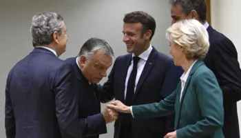 BE e përçarë për përdorimin e parave ruse në Ukrainë. Von der Leyen: “Sot një vendim”. Tusk: Para sot ose gjak nesër. Belgjika dhe Orban kundër: Çështje e vdekur