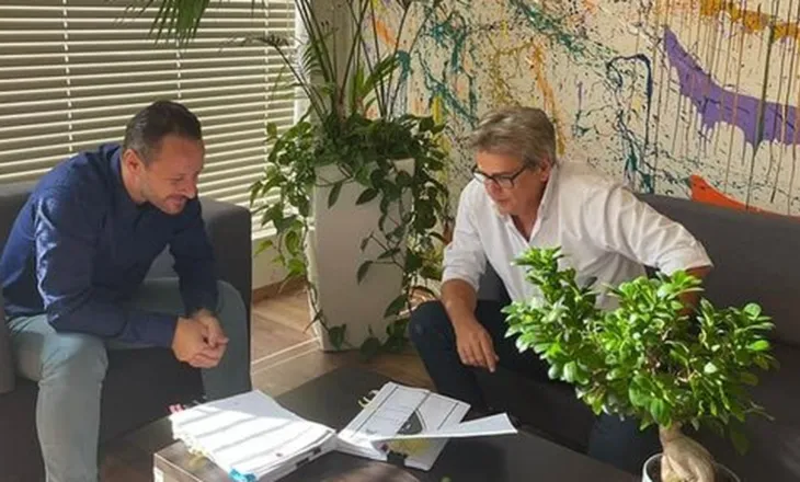 Benet Beci i pandehur për herë të dytë, si e “dogji” Evis Berberi: 500 mijë euro për profesorët e Harvardit, 320 për ne me dy klasë shkollë (AFERA)