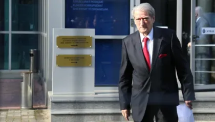 “Berisha ‘fundoset’ në janar”, avokati plas  “bombën”: Ja njeriu i Soros ku marrin leje deputetët e PD