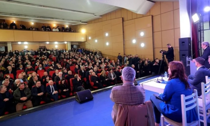 Berisha: Kjo nuk është betejë për partinë, por për Shqipërinë! Ky regjim është një kalbësirë dhe ne duhet t’i përvishemi që të bjerë