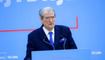 Berisha: Nuk ka seancë me dyer të mbyllura për vjedhjet e Edi Ramës! Qindra milionë paguhen mediat e qeverisë për të mashtruar qytetarët