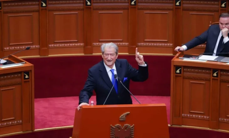 Berisha: Rama ka thënë se PS është një bordello, po nëse doni të shihni bordellon e vërtetë, shkoni te Skapi i partisë…