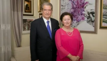 Berisha uron Krishtlindjen: Magjia e kësaj nate le të shndërrohet në shpresë!