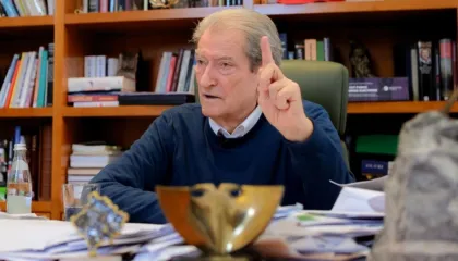 Berisha zbulon bisedën me Lapaj: U ftua të marrë pjesë në protestën tonë të 22 dhjetorit, por…