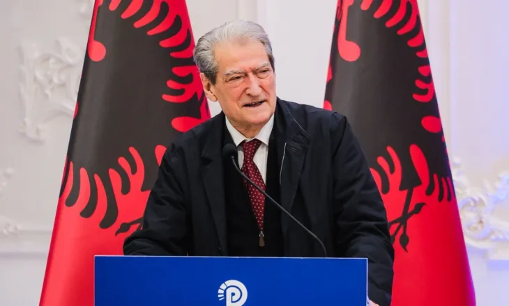 Berisha zbulon skenarët e opozitës në 2026: Në Janar do bllokojmë sheshin deri në ikjen e Ramës