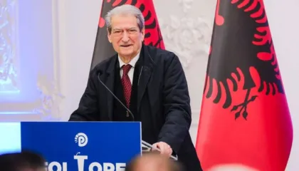 Berisha zbulon skenarin e opozitës: T’i rikthehemi sheshit çdo natë dhe Edi Rama ikën si mi…