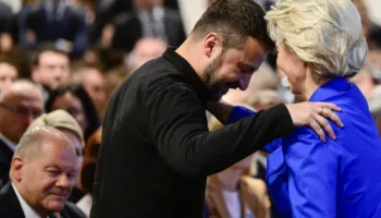 Bisedimet mes Zelenskyt dhe Von der Leyen, presidenti ukrainas: Duhet të forcojmë pozicionet tona në tryezën e negociatave