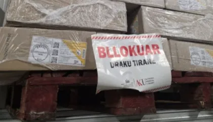 Bllokohen 5 ton djathë dhe 944 kg fileto pule, drejtoria rajonale e AKU në Tiranë gjobit subjektin (EMRI)